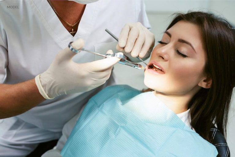 Deja atrás el miedo al dentista con la sedación consciente | ODOS Dental